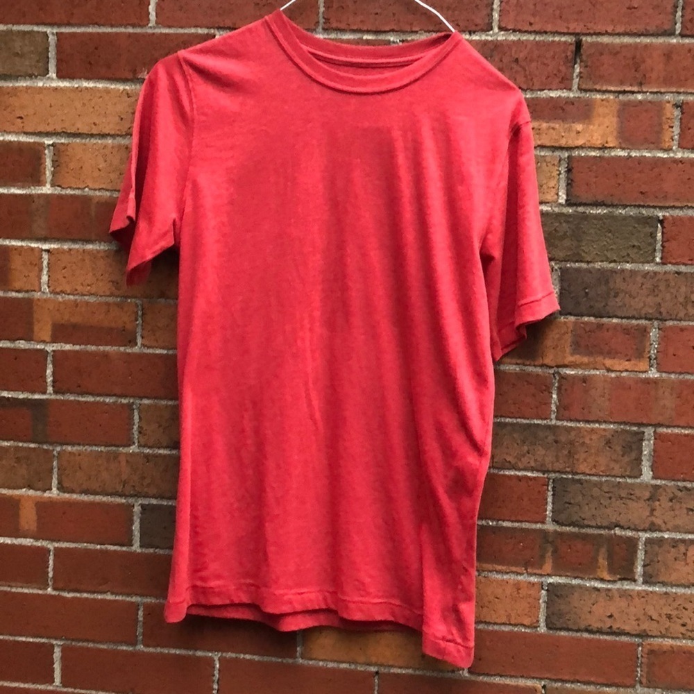 Cherokee red tee